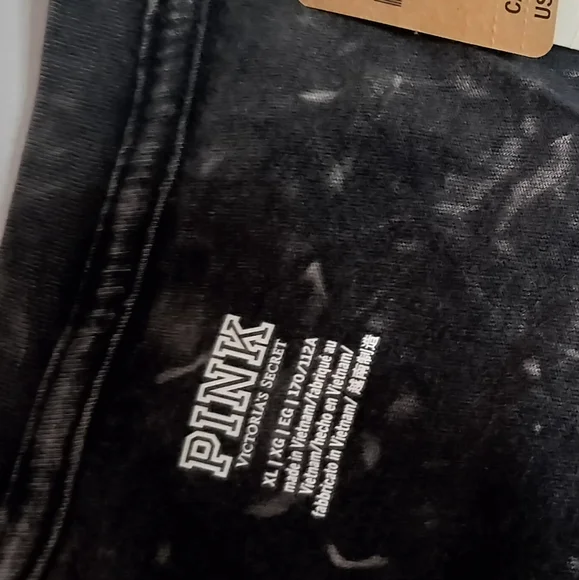 Victoria's Secret Pink Shirt  New! Colorful Dog Logos On Back Pink - Picture 5 of 8